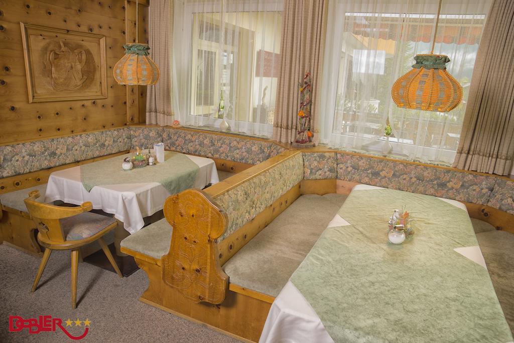 Ferienhotel Dobler Weissenbach am Lech Luaran gambar